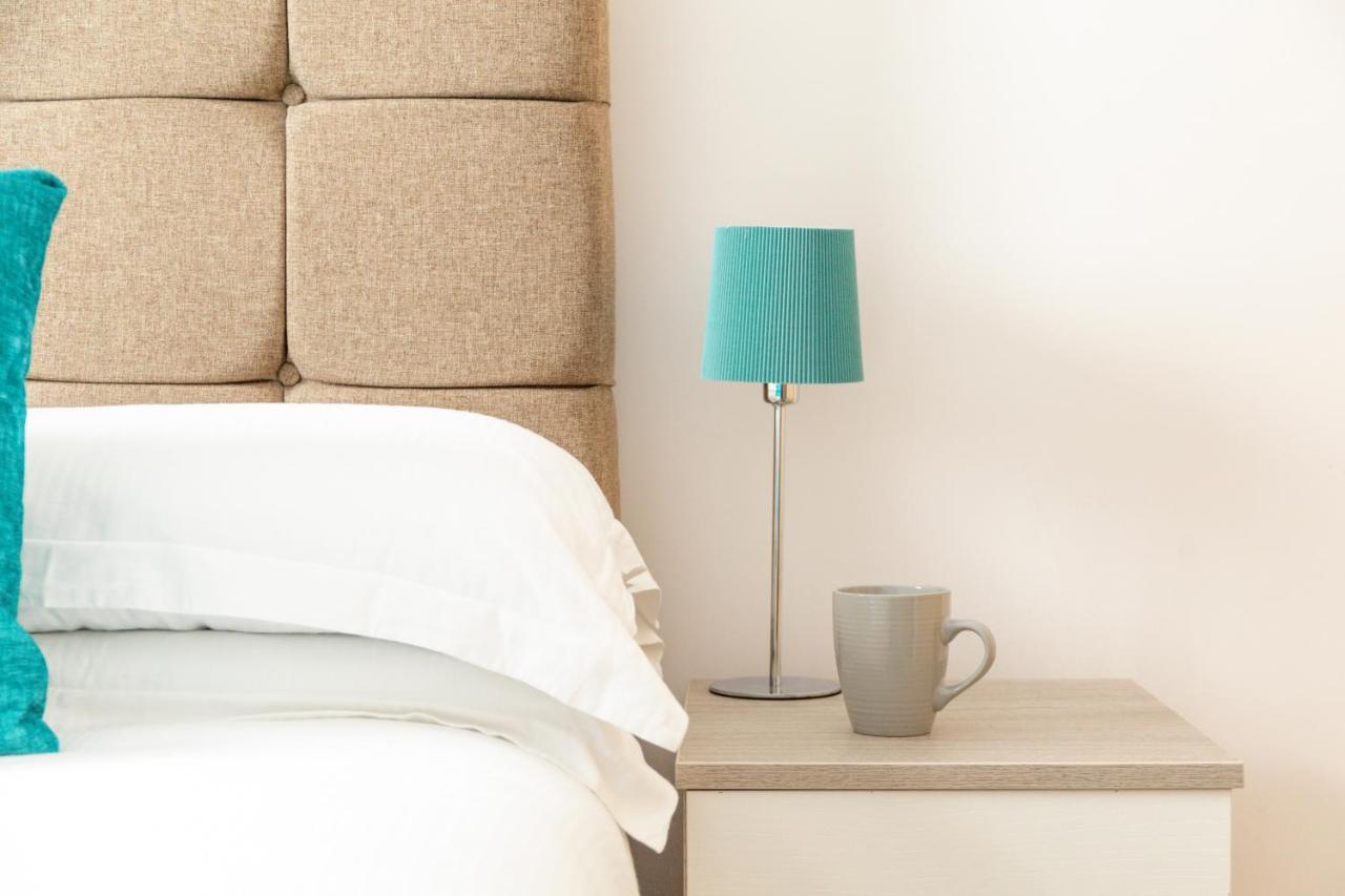 1 Bed Apartment - Redhill Central, Surrey, Gatwick #3 Bagian luar foto