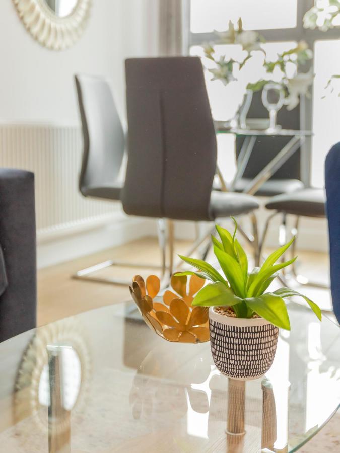 1 Bed Apartment - Redhill Central, Surrey, Gatwick #3 Bagian luar foto