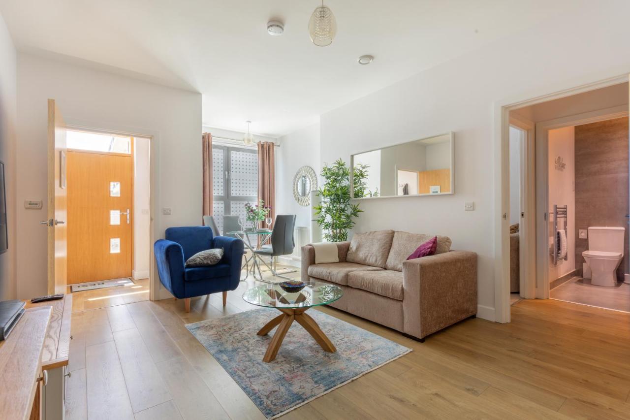 1 Bed Apartment - Redhill Central, Surrey, Gatwick #3 Bagian luar foto