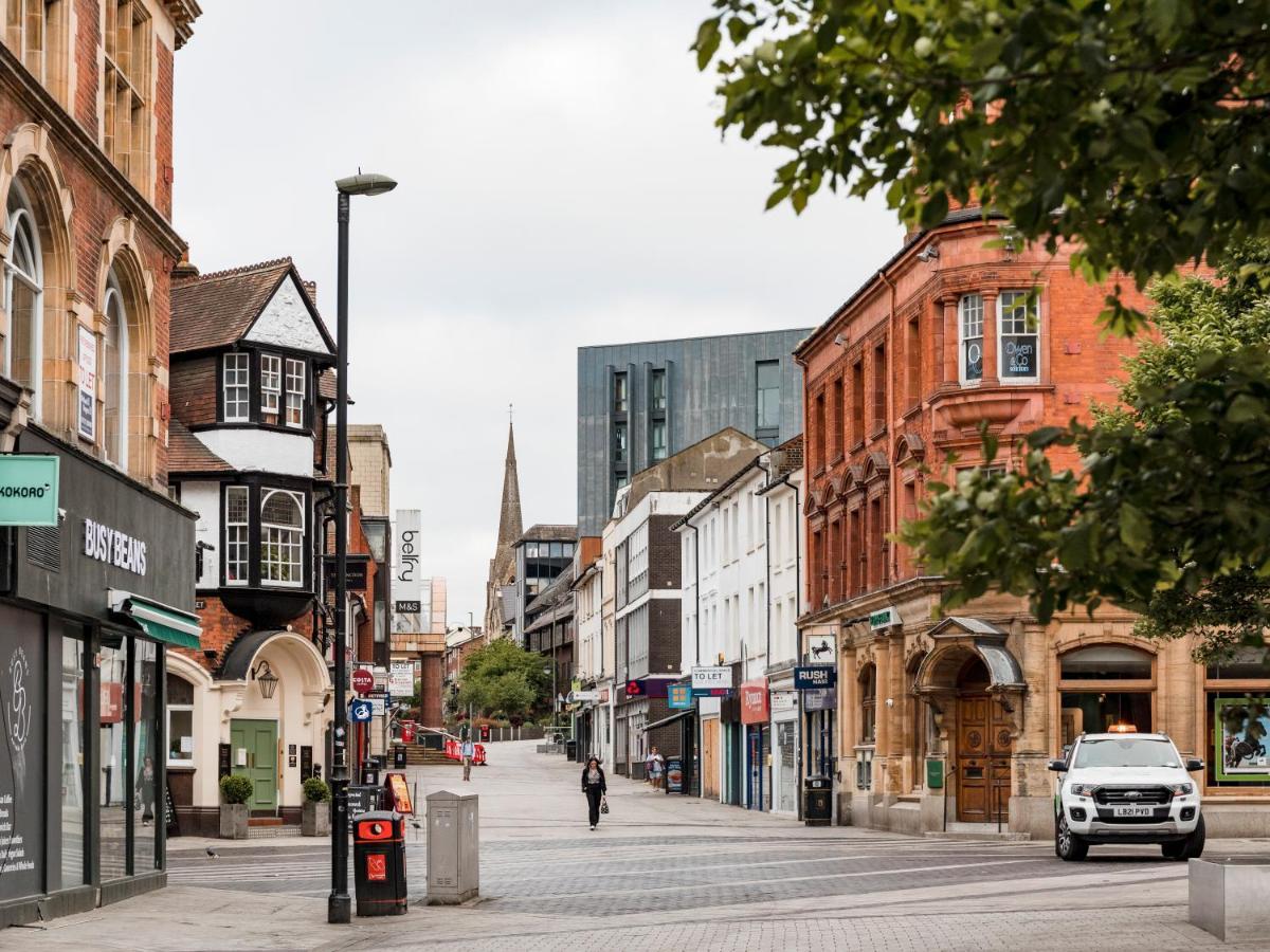 1 Bed Apartment - Redhill Central, Surrey, Gatwick #3 Bagian luar foto