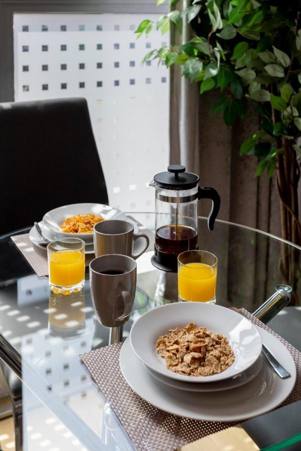 1 Bed Apartment - Redhill Central, Surrey, Gatwick #3 Bagian luar foto